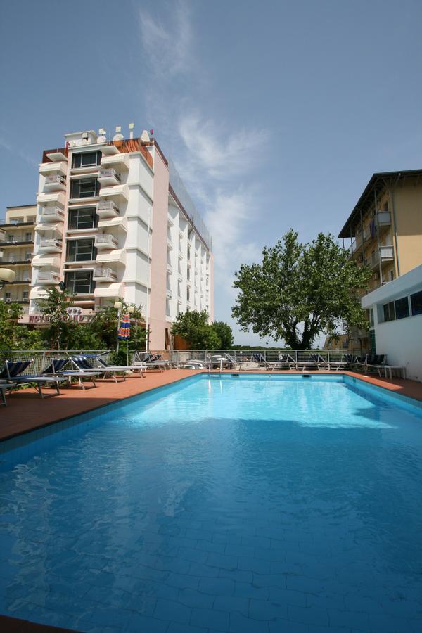 Hotel London Cattolica Exteriör bild